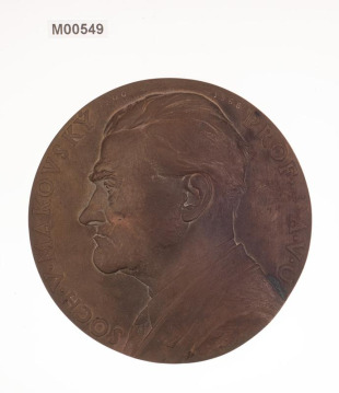 Medaile na prof. V. Makovského