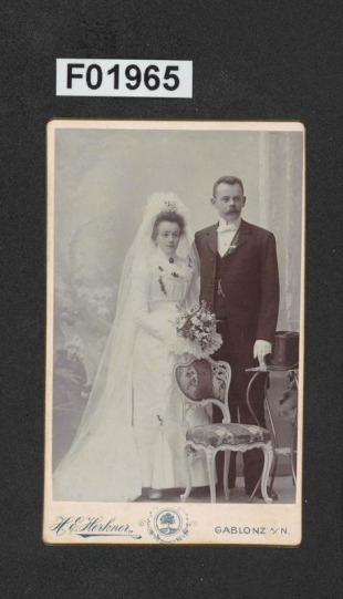 kabinetní portrétní vizitková fotografie