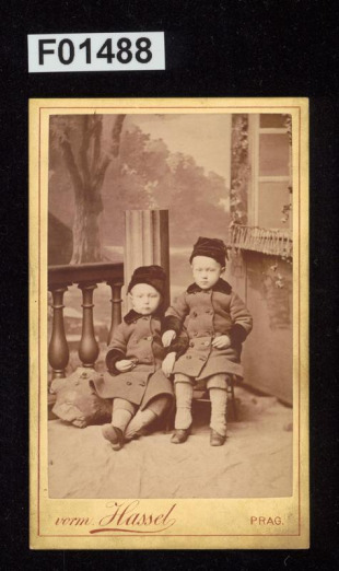 kabinetní portrétní vizitková fotografie