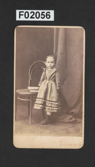 kabinetní portrétní vizitková fotografie