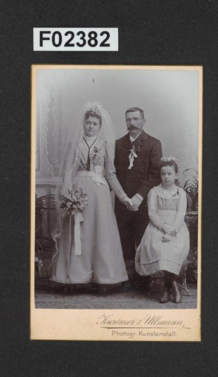kabinetní portrétní vizitková fotografie