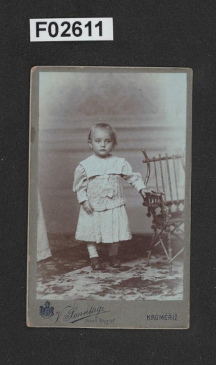 kabinetní portrétní vizitková fotografie