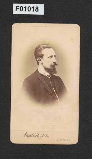 kabinetní portrétní vizitková fotografie