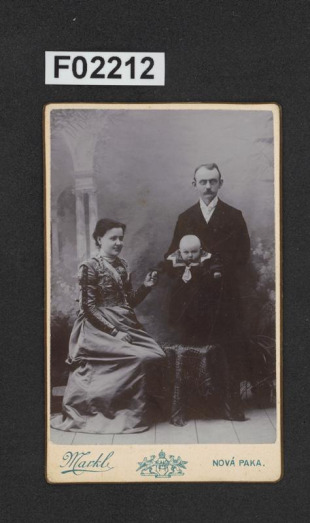kabinetní portrétní vizitková fotografie