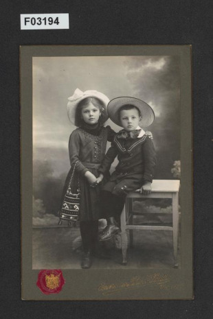kabinetní portrétní vizitková fotografie