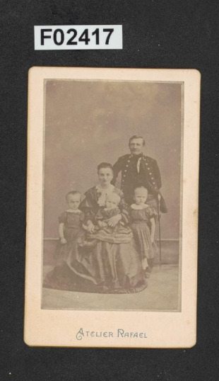 kabinetní portrétní vizitková fotografie