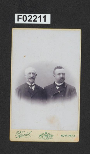 kabinetní portrétní vizitková fotografie