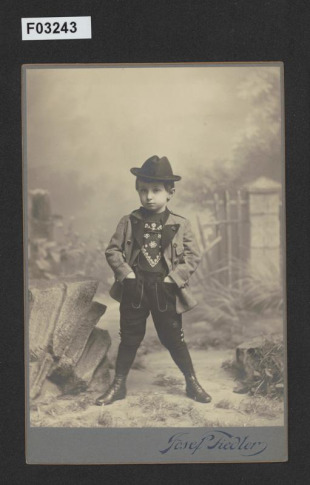 kabinetní portrétní vizitková fotografie