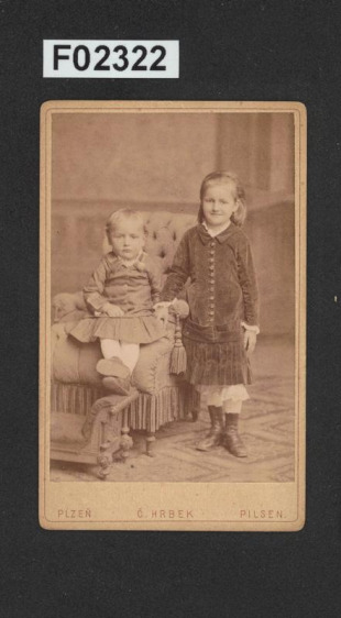 kabinetní portrétní vizitková fotografie