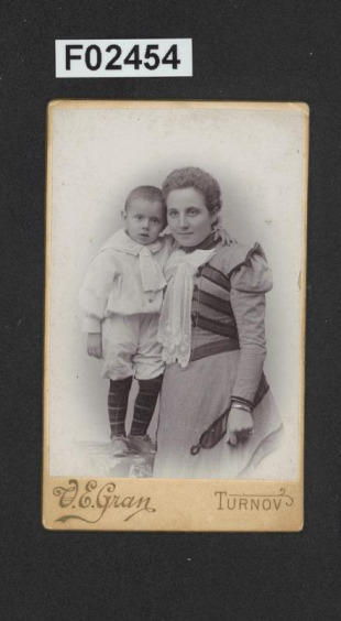 kabinetní portrétní vizitková fotografie