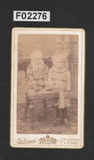kabinetní portrétní vizitková fotografie